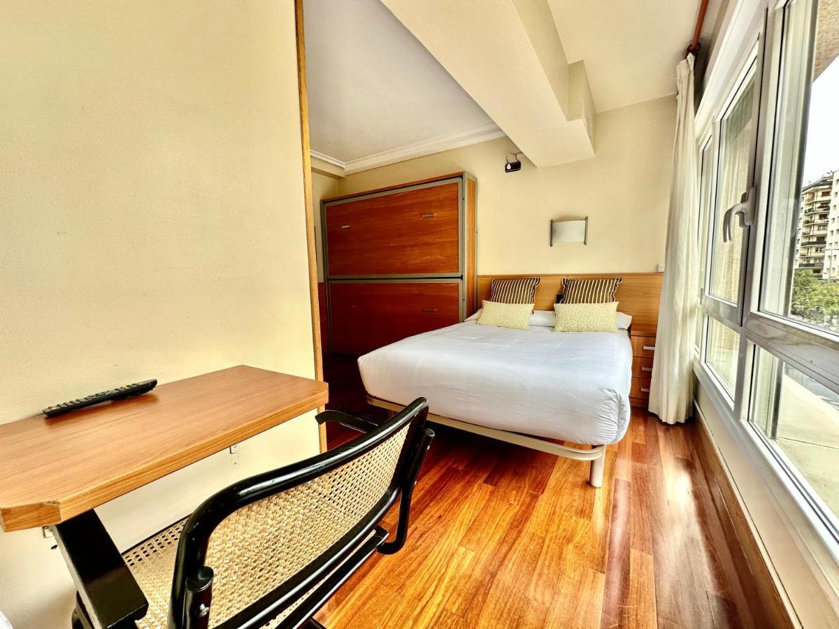 Pension Anoeta Сан-Себастьян Экстерьер фото