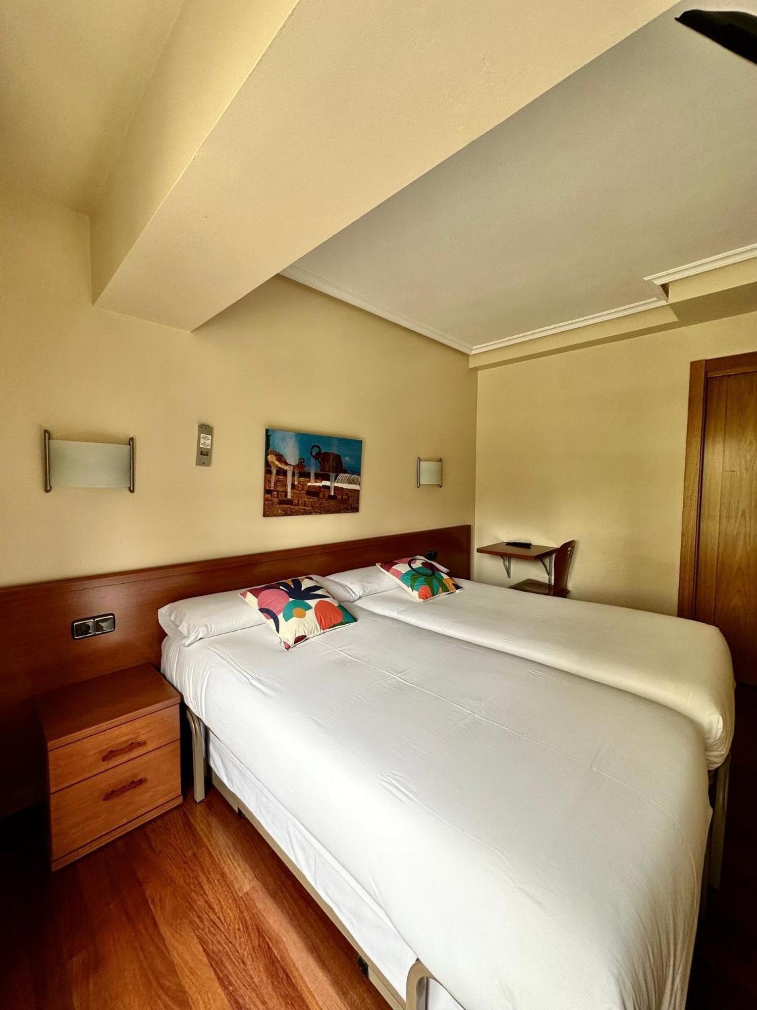 Pension Anoeta Сан-Себастьян Экстерьер фото